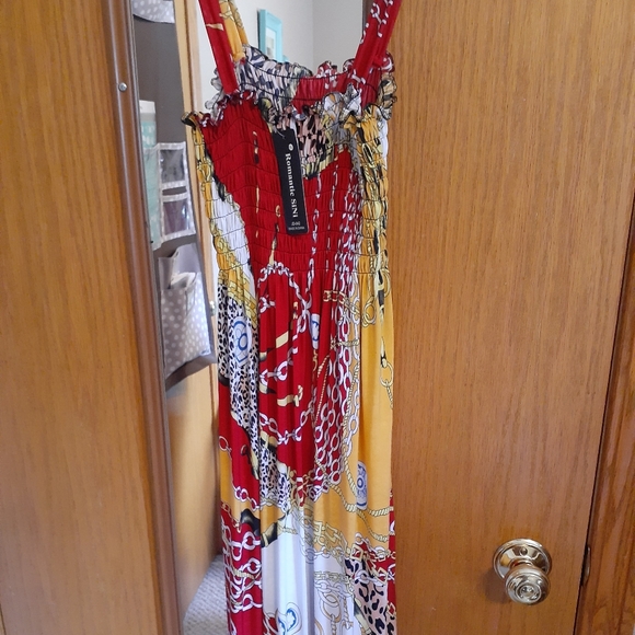 Sundress - Picture 4 of 5